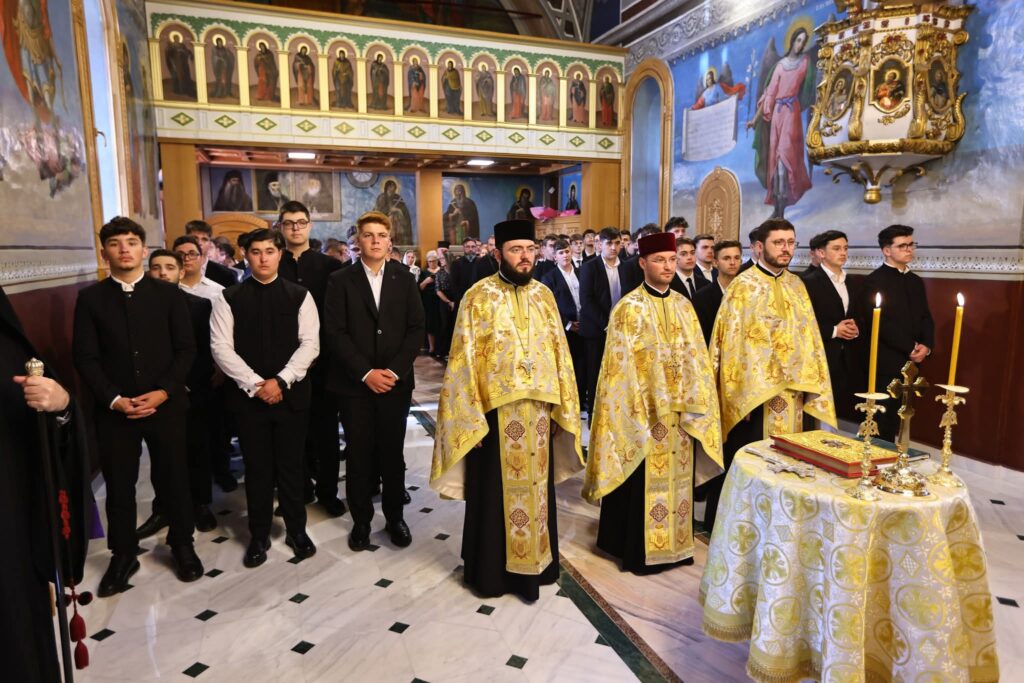 festivitate de deschidere a noului an școlar Seminar Teologic Buzău