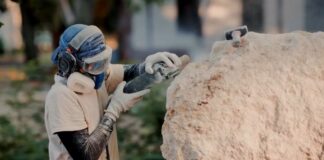 (VIDEO/INEDIT) Spectacolul sculptorilor. Lucrările rămân în patrimoniul Râmnicului