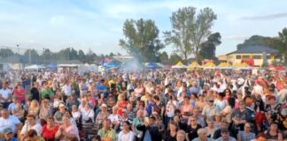 Sute de petrecăreți, la Ziua Comunei Vernești