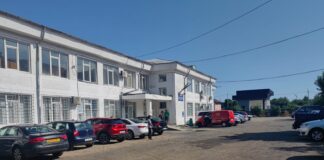 Anunț important! Plata pentru plăcuțele de înmatriculare nu se va mai face la ghișeele de la Permise și Înmatriculări Buzău. Ce alternative vor fi din ianuarie 2026