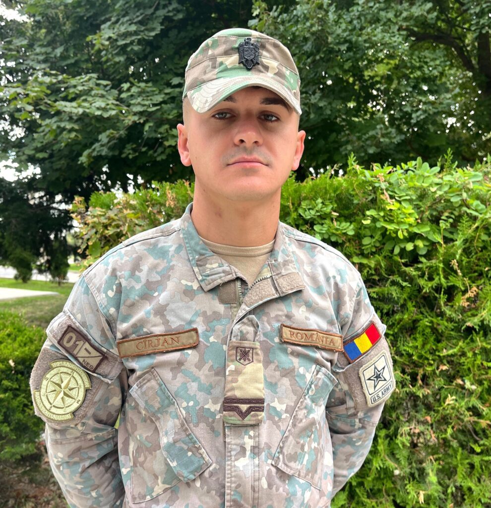 Școala Militară de Maiștri Militari și Subofițeri a Forțelor Aeriene „Traian Vuia”.