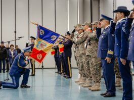 (FOTO) Generalul de flotilă aeriană Ovidiu Bălan a trecut în rezervă. Cine este noul comandant al Bazei Aeriene de la Boboc
