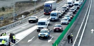 (VIDEO) Momentul deschiderii circulației pe tronsonul de autostradă Pietroasele – Mizil. Precizări importante pentru șoferi