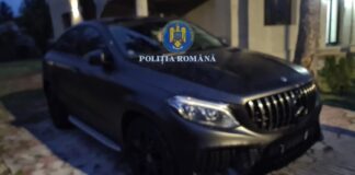 (FOTO) Doi tineri buzoieni, în arest după ce au furat un autoturism de lux din Craiova. Percheziții la Râmnicu Sărat