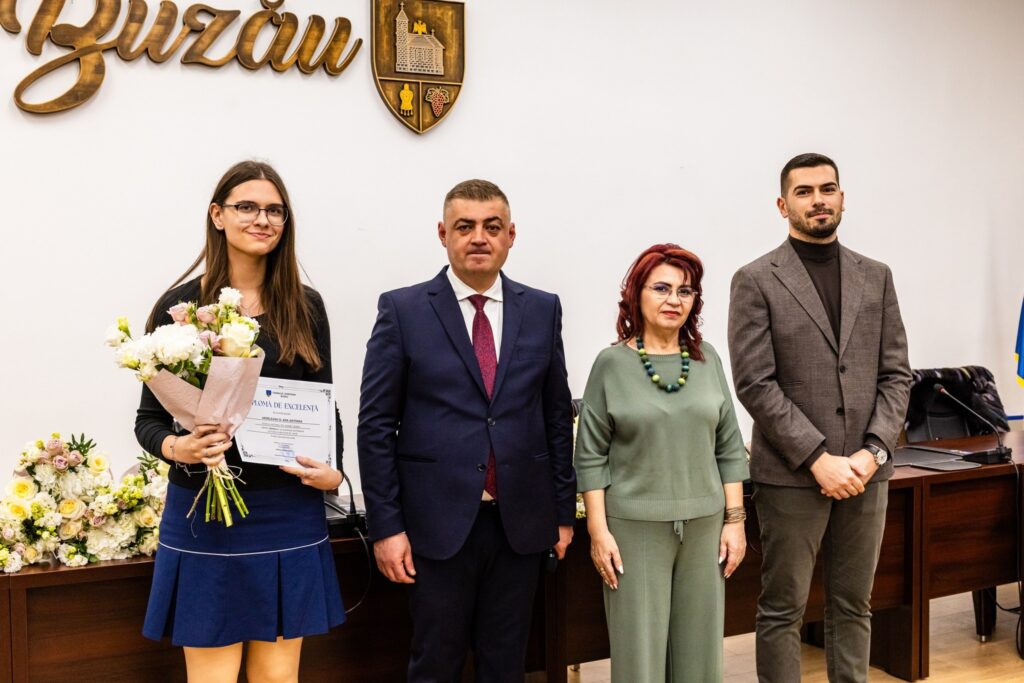 elevi profesori premiați Consiliul Județean Buzău