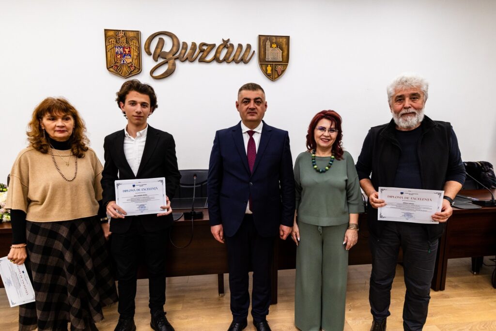 elevi profesori premiați Consiliul Județean Buzău