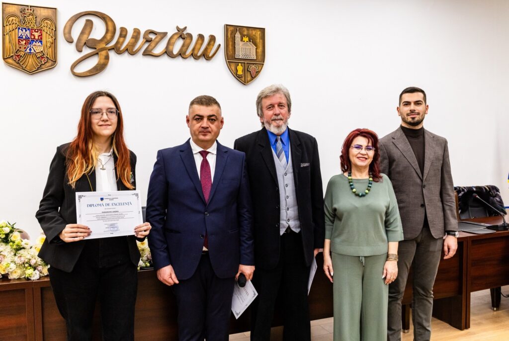 elevi profesori premiați Consiliul Județean Buzău