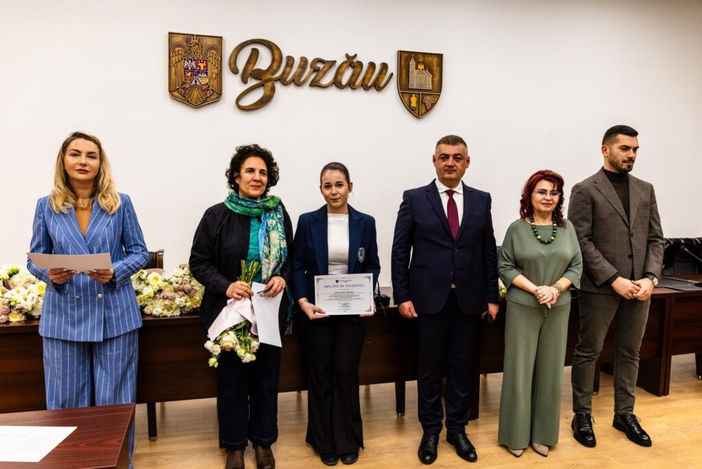 elevi profesori premiați Consiliul Județean Buzău