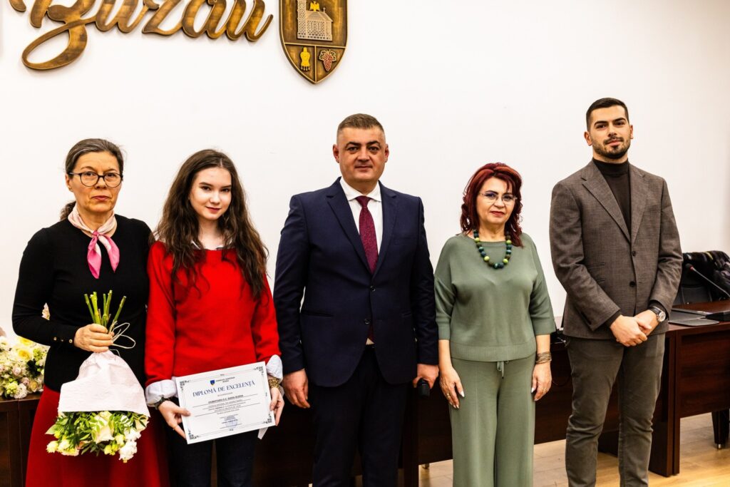 elevi profesori premiați Consiliul Județean Buzău
