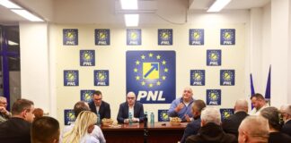 Afaceristul Mihai Răzvan Moraru (independent), candidatul susținut de PNL-USR