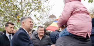 (FOTO) Marcel Ciolacu, la parada de pe Calea Eroilor: Am trăit mândrie și recunoștiință