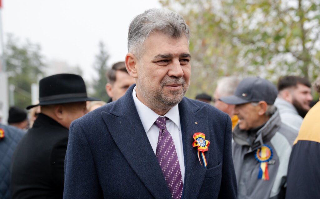 Marcel Ciolacu paradă Calea Eroilor Buzău 2025 1 Decembrie