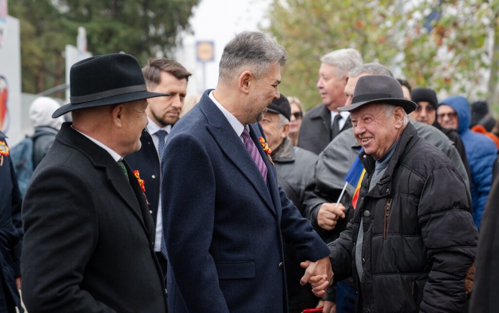 Marcel Ciolacu paradă Calea Eroilor Buzău 2025 1 Decembrie