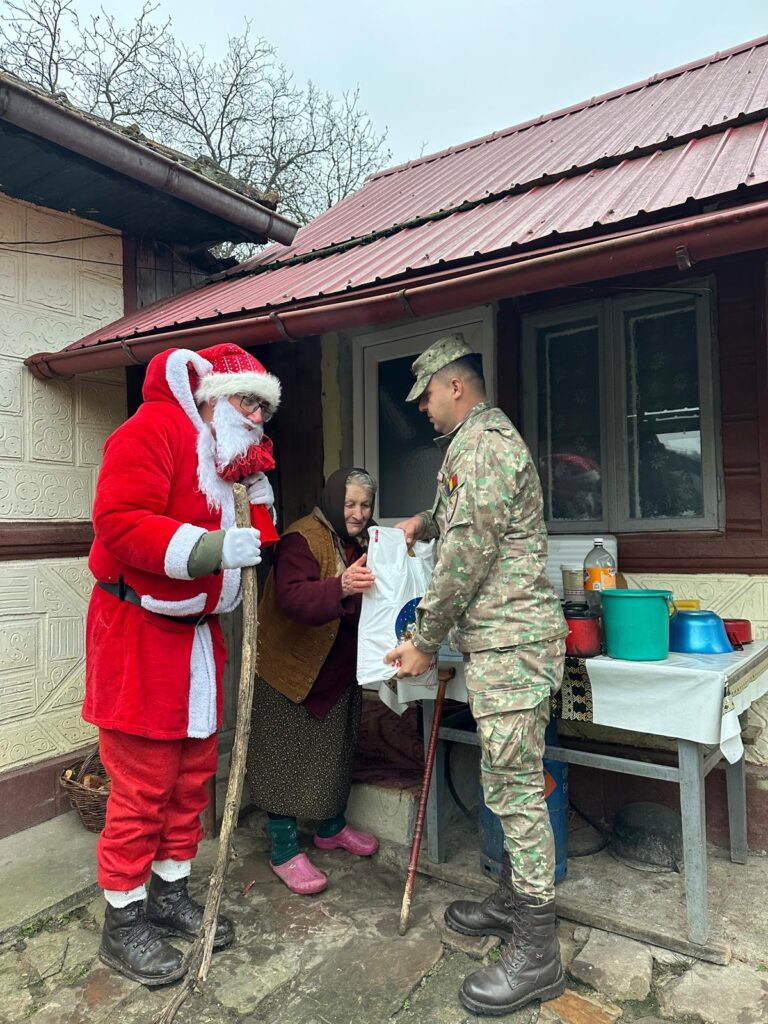 daruri militari buzoieni familii nevoiașe, daruri Sărbători familii nevoiașe Buzău, Divizia 2 Infanterie Getica Buzău