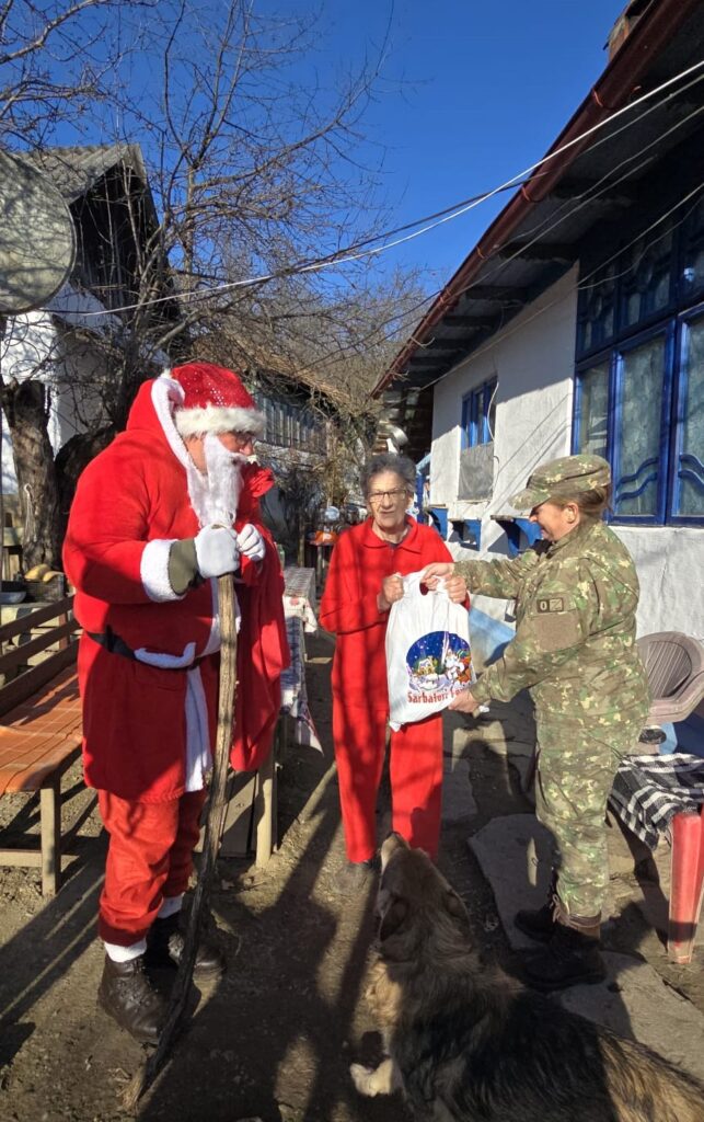 daruri militari buzoieni familii nevoiașe, daruri Sărbători familii nevoiașe Buzău, Divizia 2 Infanterie Getica Buzău