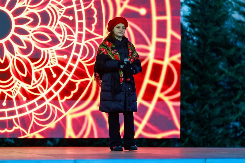 copii întâlnire cu Moș Crăciun Buzău Parcul IC Brătianu