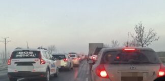 (UPDATE) Șoferul a decedat/Trafic blocat. Grav accident pe E 85, în Poșta Câlnău
