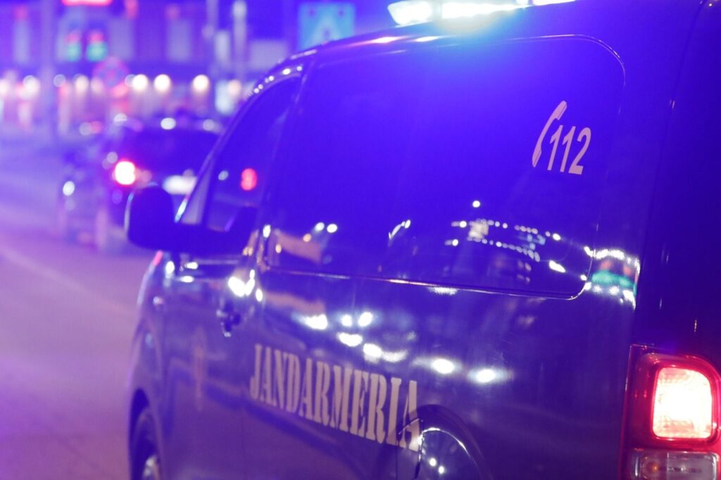 jandarmi buzoieni, parfumuri fake confiscate jandarmi Buzău, țigări confiscate jandarmi Buzău