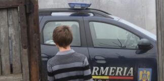 (VIDEO) Daruri pentru copii din partea jandarmilor montani buzoieni