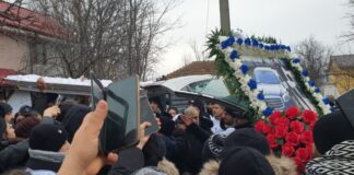 Gabriel Bumbăcea, condus pe ultimul drum. Lacrimi și durere. ,,Odihnă veșnică, bibi!”