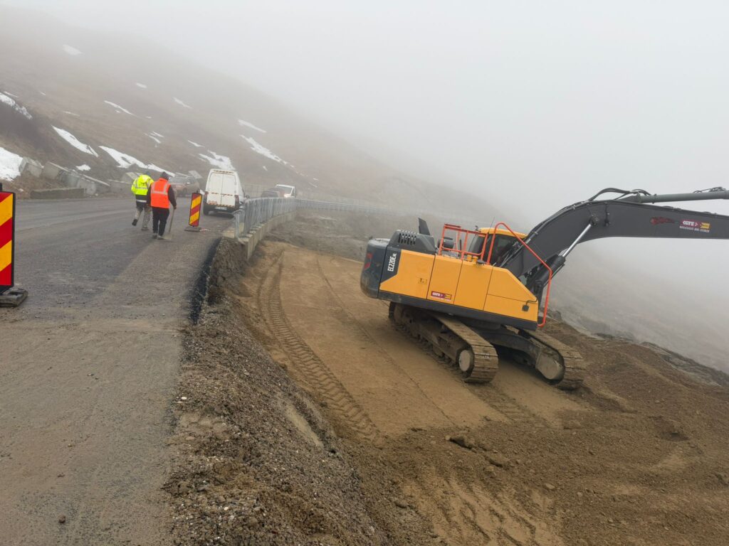 alunecări de teren jduețul Buzău, drumuri afectate aluneecări de teren Buzău, viituri Blăjani Calvini Bisoca Vintilă Vodă