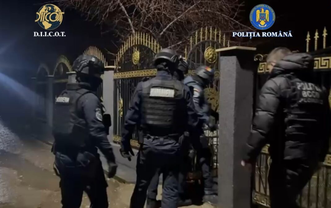descinderi proxeneti Candesti
