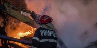 Pompierii buzoieni, misiune în Vrancea. Incendiu la o casă