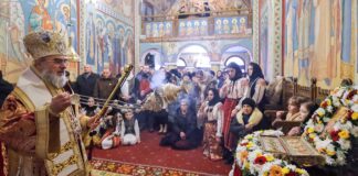 (FOTO) Mănăstirea Rătești și-a sărbătorit al doilea hram. Slujba, oficiată de IPS Ciprian