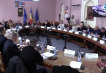 Ședință extraordinară la Palatul Comunal. O demisie și un studiu de fezabilitate