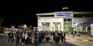 (FOTO) Grup de pelerini din Buzău și Vrancea, cursă contracronometru pentru a scăpa de ,,fiorii rachetelor”