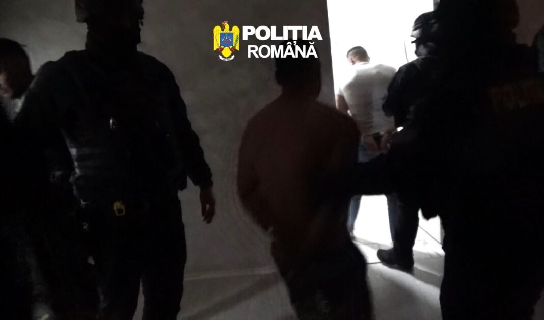 perchezitii mascați