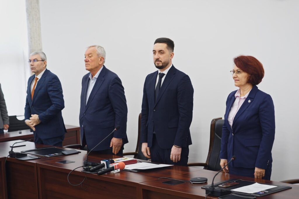 depunere jurământ subprefect Constantin Cristea PSD, învestire subprefect Constantin Cristea