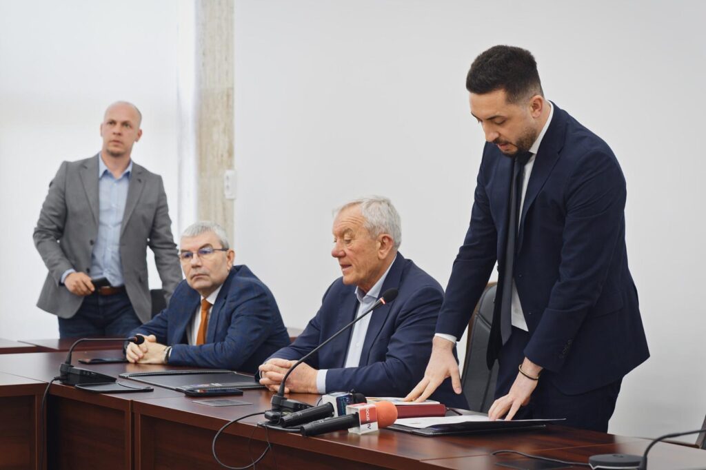 depunere jurământ subprefect Constantin Cristea PSD, învestire subprefect Constantin Cristea