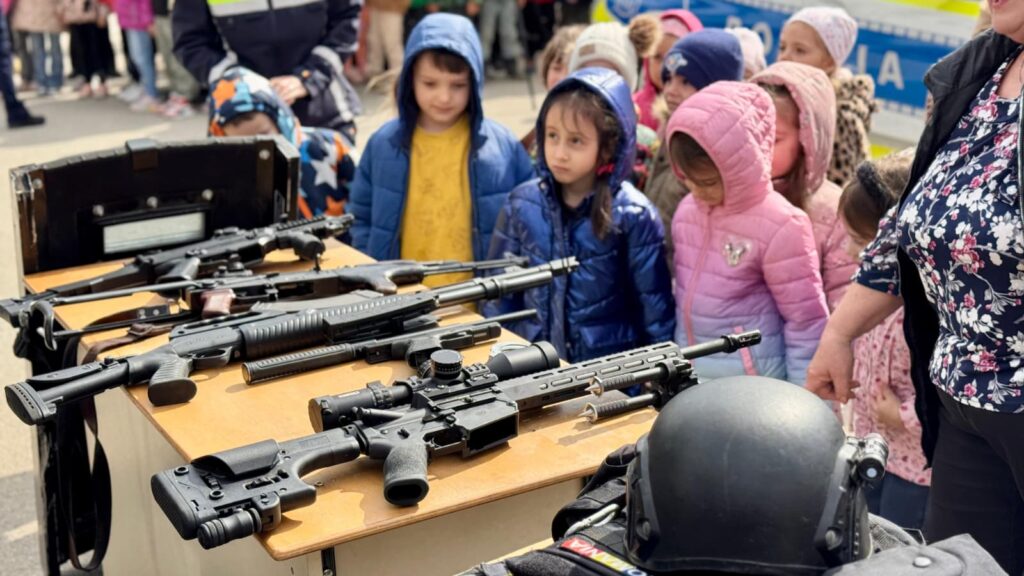 acțiune poliție Buzău Pătârlagele, polițiști Liceul Teoretic Radu Vlădescu Pătârlagele