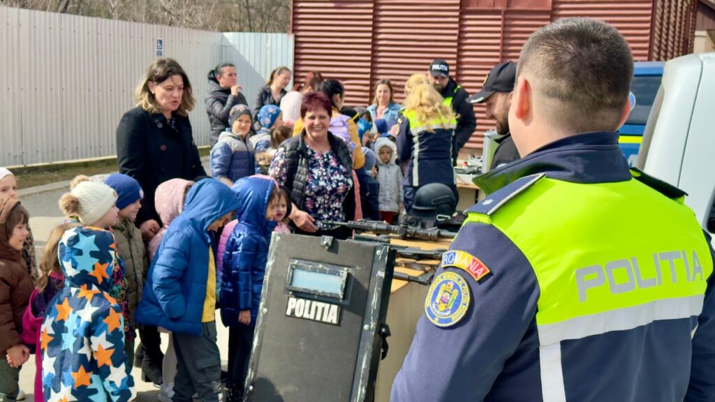 acțiune poliție Buzău Pătârlagele, polițiști Liceul Teoretic Radu Vlădescu Pătârlagele