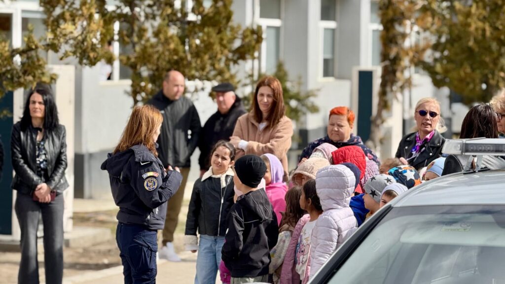 acțiune poliție Buzău Pătârlagele, polițiști Liceul Teoretic Radu Vlădescu Pătârlagele