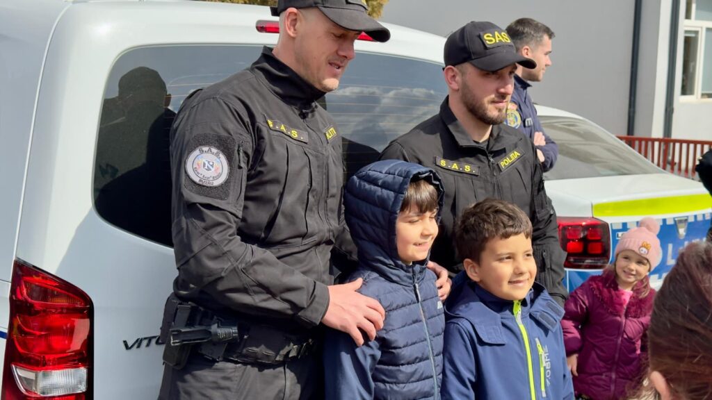 acțiune poliție Buzău Pătârlagele, polițiști Liceul Teoretic Radu Vlădescu Pătârlagele