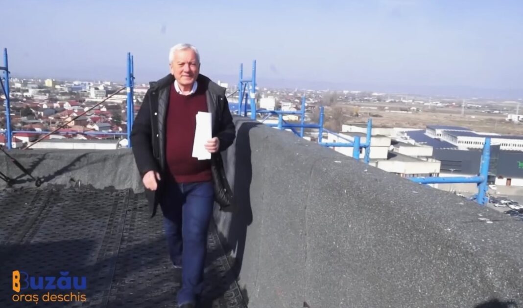 primarul Toma pe bloc