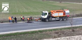 (VIDEO) INEDIT! Reparații cu joystick-ul. Vezi demonstrația cu noua mașină din dotarea DRDP Buzău