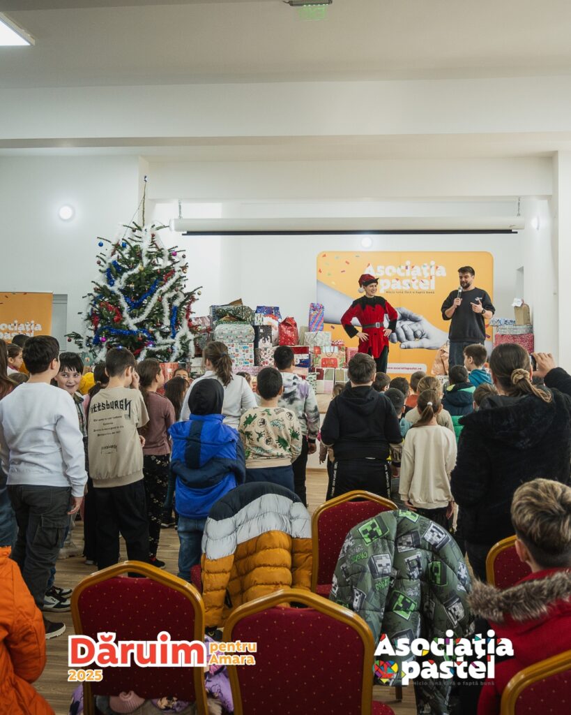 Dăruim pentru Amara Asociatia pastel Primărie, daruri familii sat Amara Balta-Albă