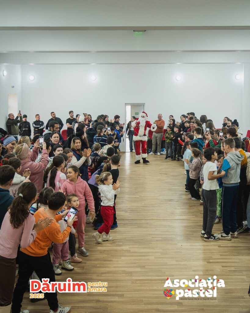 Dăruim pentru Amara Asociatia pastel Primărie, daruri familii sat Amara Balta-Albă
