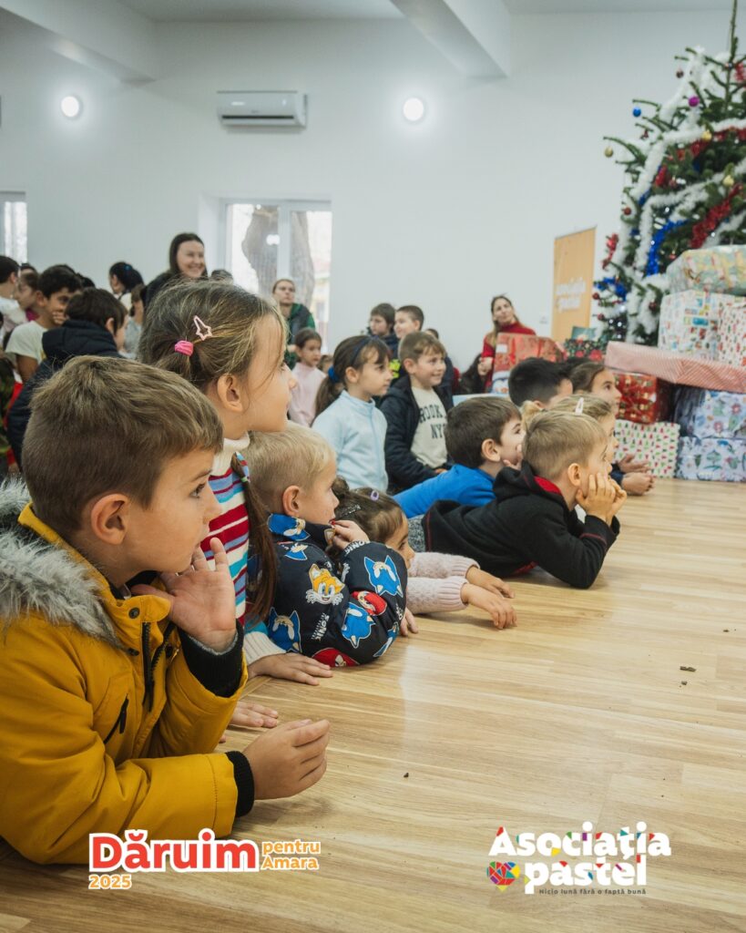 Dăruim pentru Amara Asociatia pastel Primărie, daruri familii sat Amara Balta-Albă