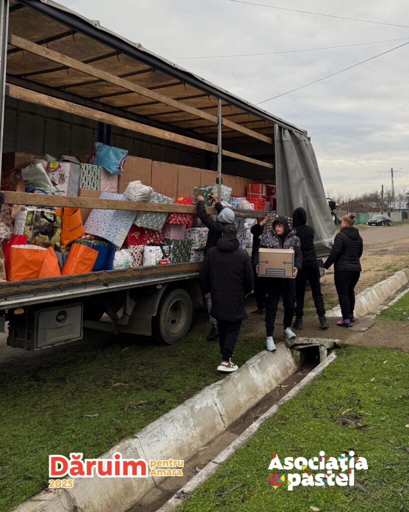 Dăruim pentru Amara Asociatia pastel Primărie, daruri familii sat Amara Balta-Albă
