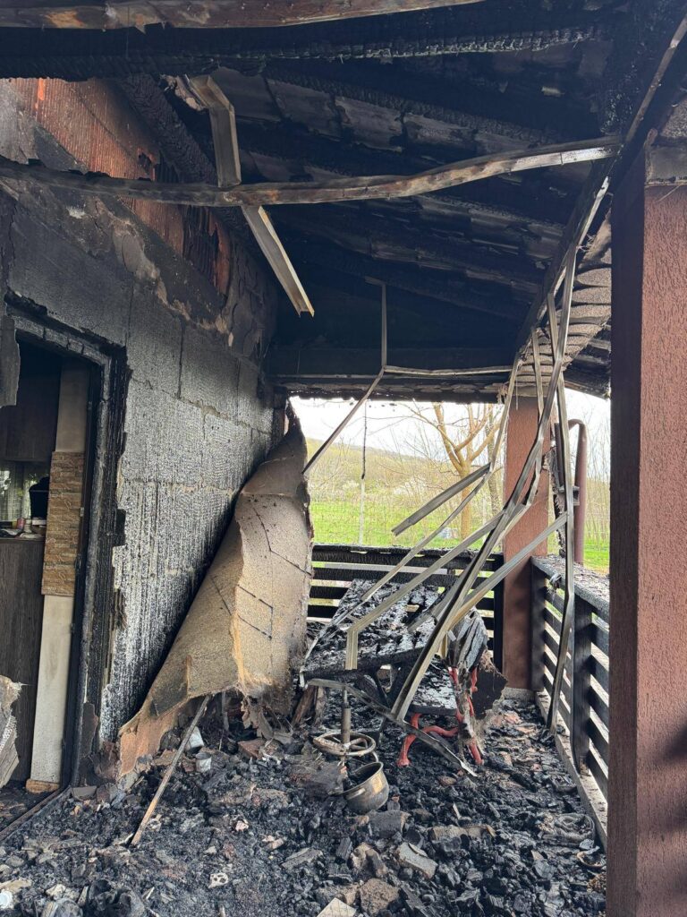 apel umanitar polițist casă mistuită, familie polițist incendiu casă Buzău-Vernești