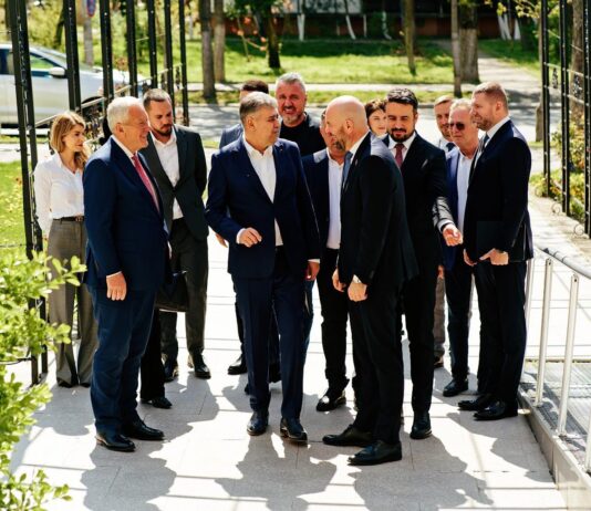 (FOTO) Vicepremierul Republicii Moldova, vizită la Buzău. Cu cine s-a întâlnit. „Vom duce aceste discuții mai departe”