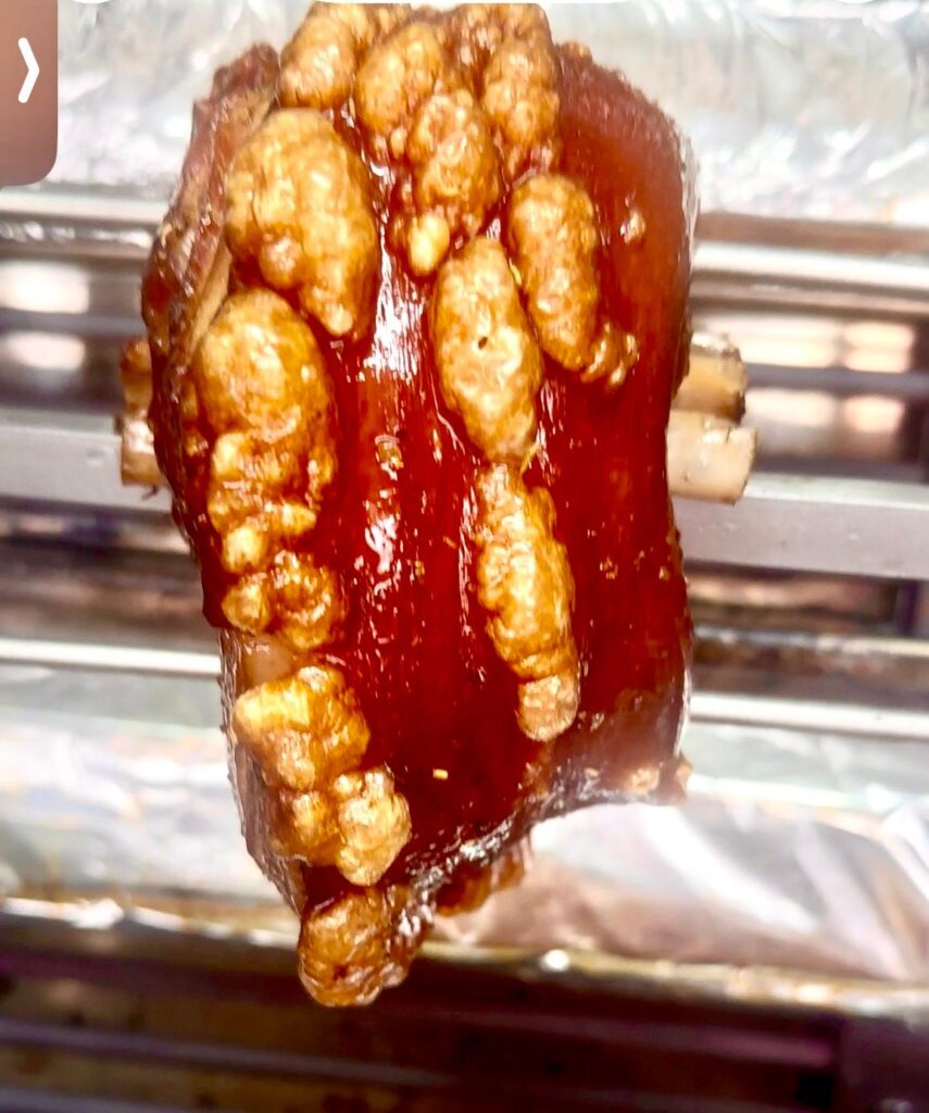 ciolan caramelizat, food truck Buzău, Iolandin Staicu, pui la rotisor, Yolli"s Food Buzău