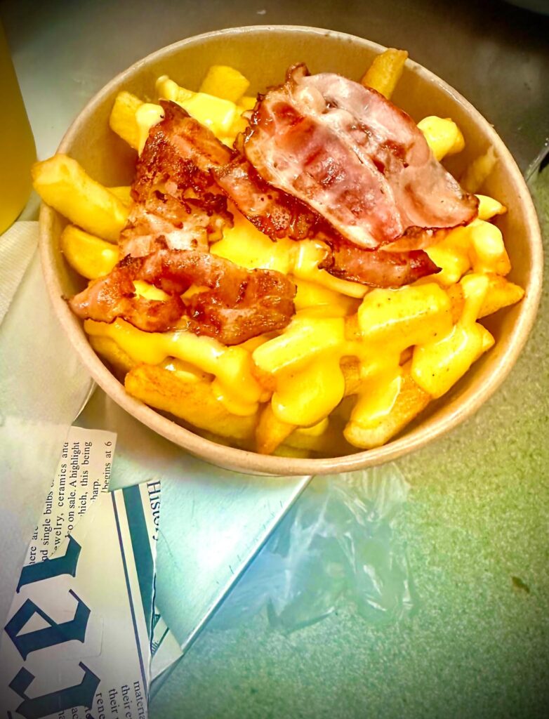 ciolan caramelizat, food truck Buzău, Iolandin Staicu, pui la rotisor, Yolli"s Food Buzău