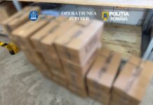 (VIDEO) Descinderi de amploare. Sute de produse contrafăcute, confiscate de poliţişti