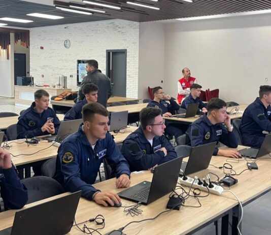 (FOTO) Învață despre drone. Elevi de la școala militară Boboc, stagiu de pregătire în Turcia