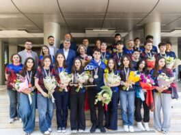 (VIDEO) Vicecampionii mondiali, primiți la Consiliul Județean. „Buzăul este mândru de voi!”